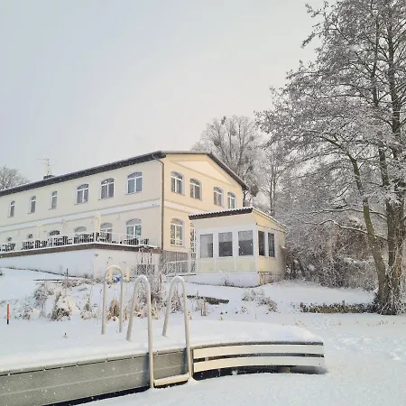 & Restaurant Haus Am * Löcknitz