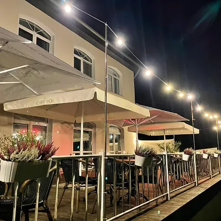& Restaurant Haus Am