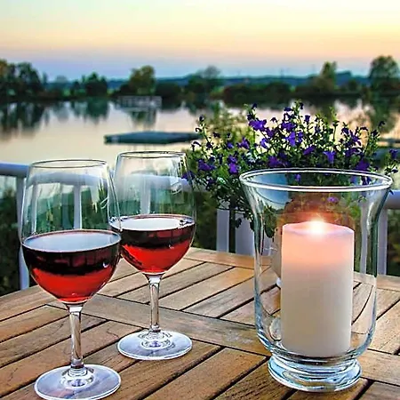 & Restaurant Haus Am Otel