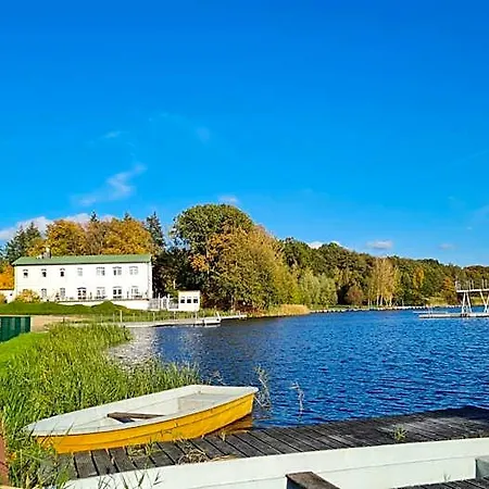 & Restaurant Haus Am Otel Locknitz
