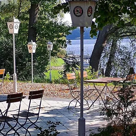& Restaurant Haus Am Otel Locknitz