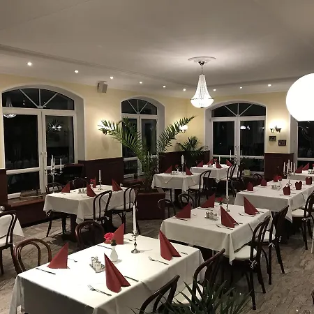 & Restaurant Haus Am * Locknitz