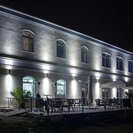 Hotel & Restaurant Haus Am Locknitz